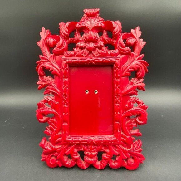 Vintage Red Faux Coral Carved Stand Up Photo Frame Picture 3.5 x 5 Regency Style - Picture 4 of 6